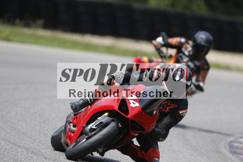 /27 12.06.2025 Ducati Schweiz Trackday Warmup  ADR/gelb-jeaune/14
